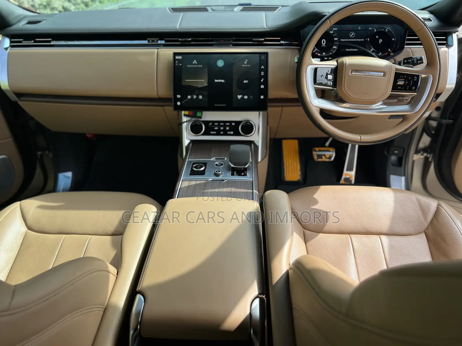 Land Rover Range Rover Vogue 2022 Gold