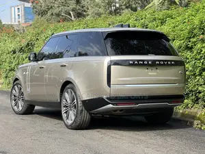 Land Rover Range Rover Vogue 2022 Gold