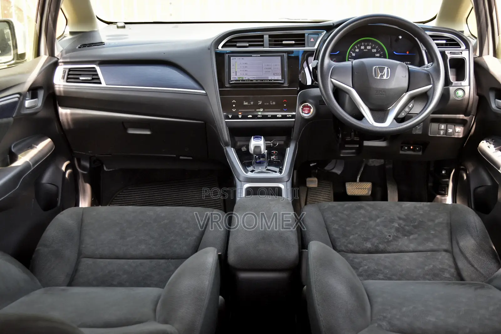 Honda Shuttle 2016 White