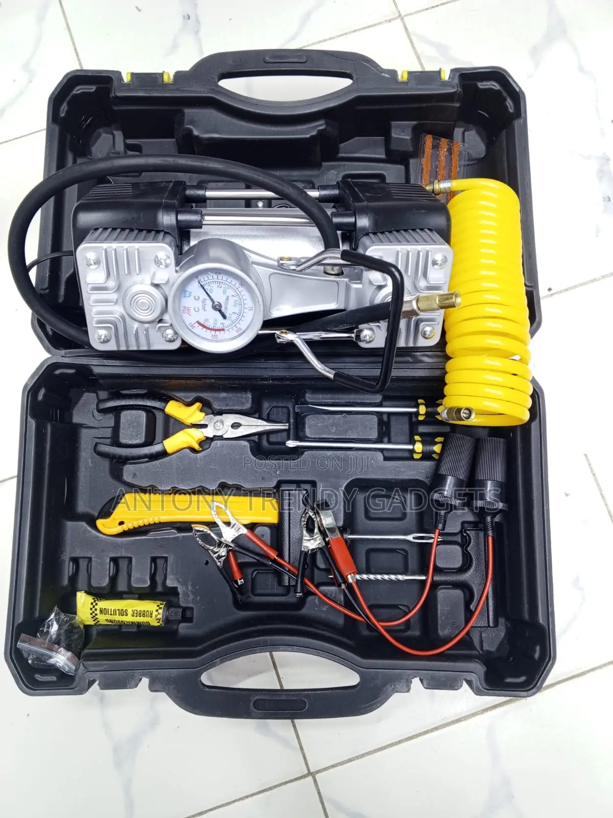 Portable Car Tire Inflator 150psi Dual Cylinder Air Pump