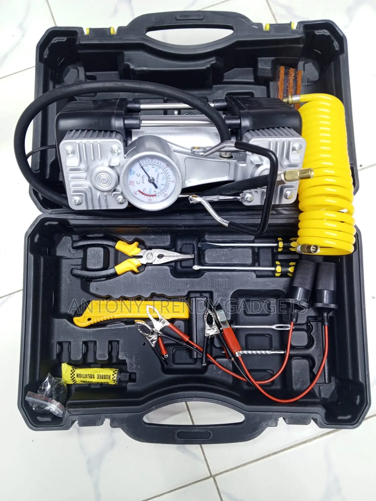 Portable Car Tire Inflator 150psi Dual Cylinder Air Pump