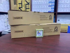 Original Kyocera Tk-5205 Magenta Toner Cartridge