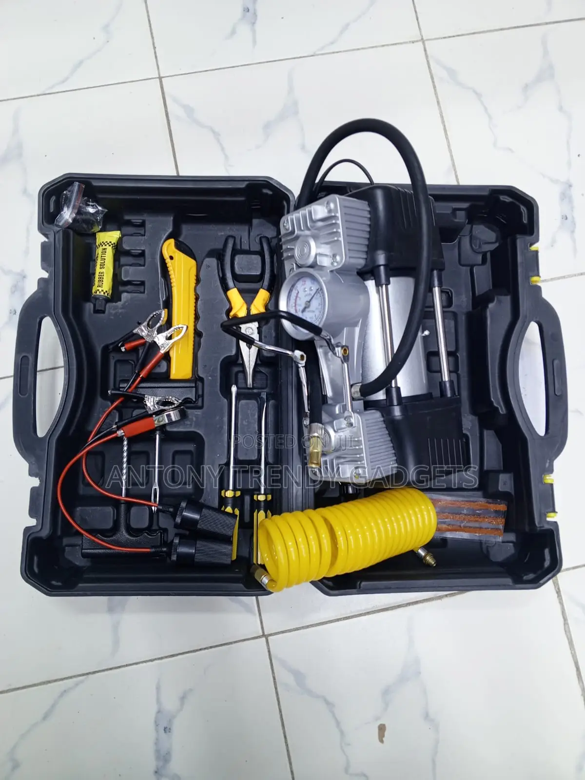 Dual Cylinder Tire Inflator Portable 150psi Air Compressor