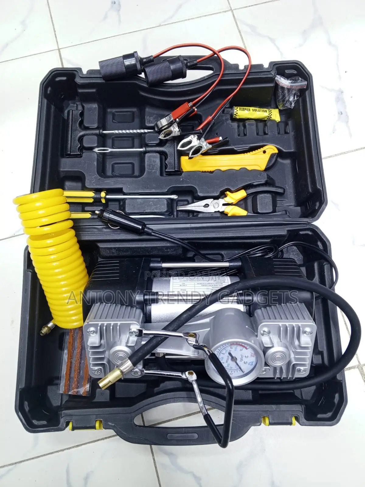 Dual Cylinder Tire Inflator Portable 150psi Air Compressor