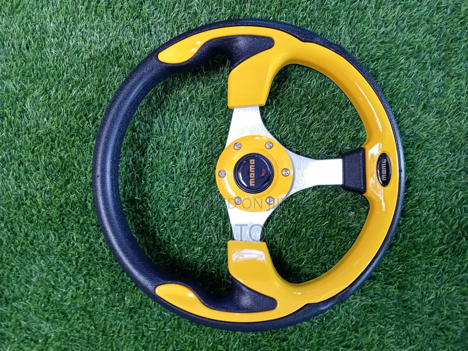 Universal Momo Racing Steering Wheel Sport Performance Wheel