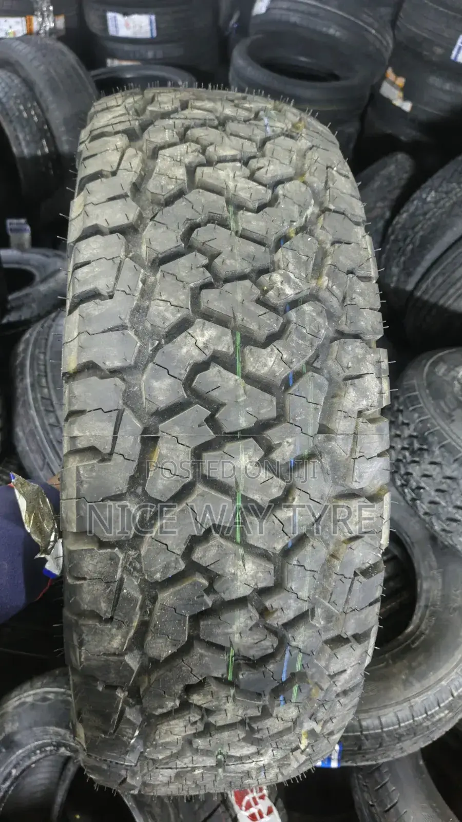 265/70r18 Comforser