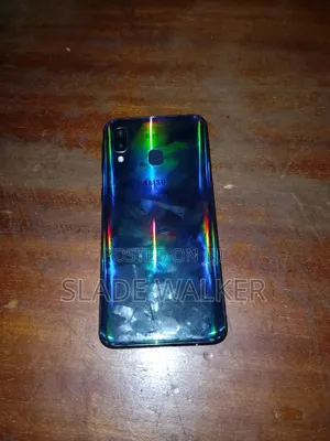 Samsung Galaxy A40 64 GB Black