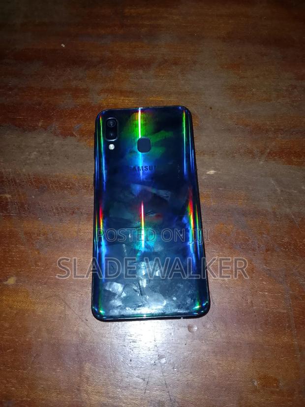Samsung Galaxy A40 64 GB Black