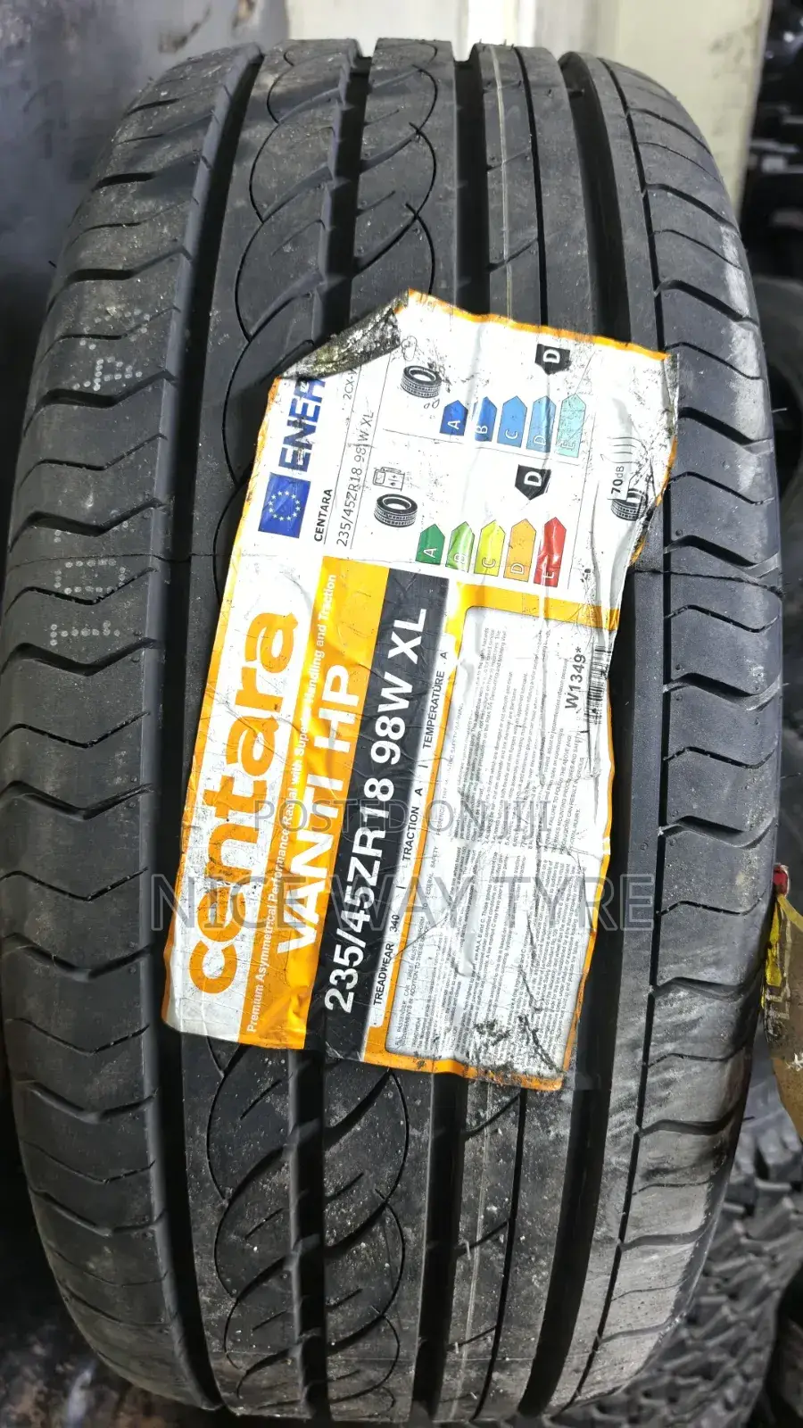 235/45r18 Centara