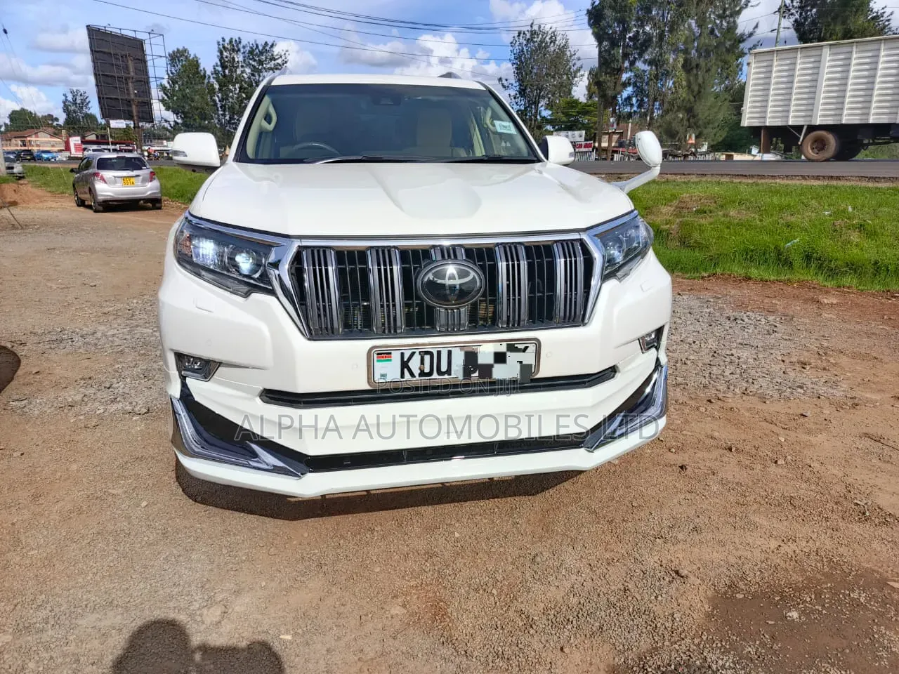 Toyota Land Cruiser Prado 2.7 2019 White