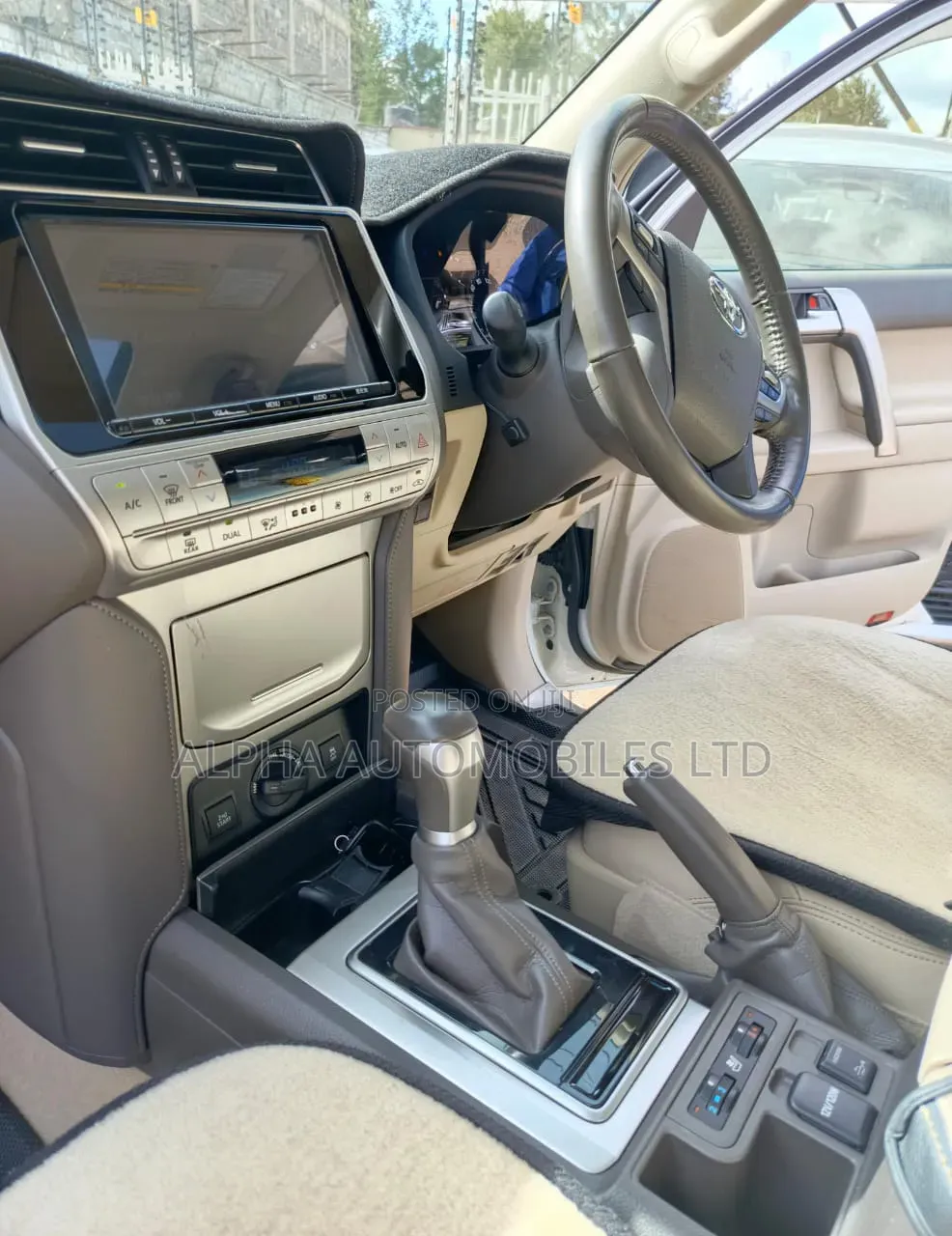 Toyota Land Cruiser Prado 2.7 2019 White