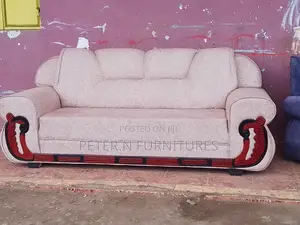 Cream Permanent Seat