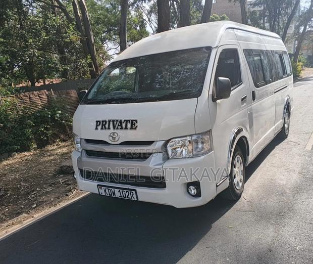 Toyota HiAce 2008 White