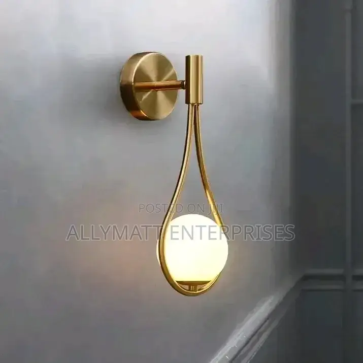 Nordic Wall Light