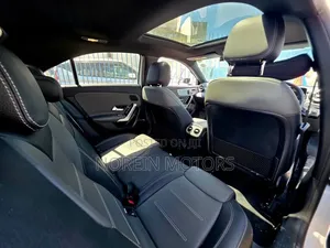 Mercedes-Benz A-Class 2019 Off white