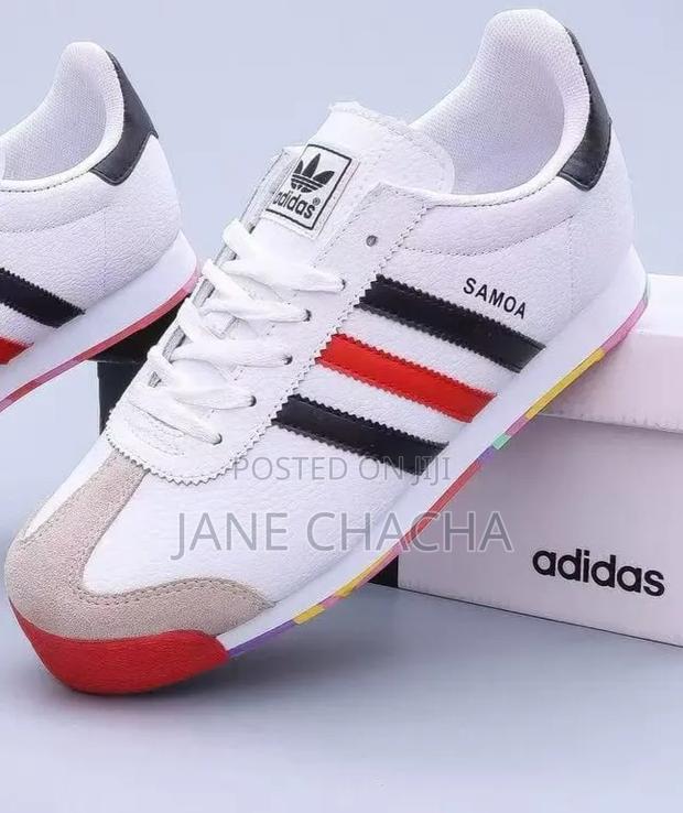 Adidas Sneakers - thumbnail 2