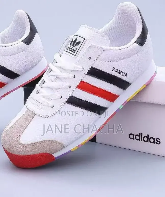 Adidas Sneakers