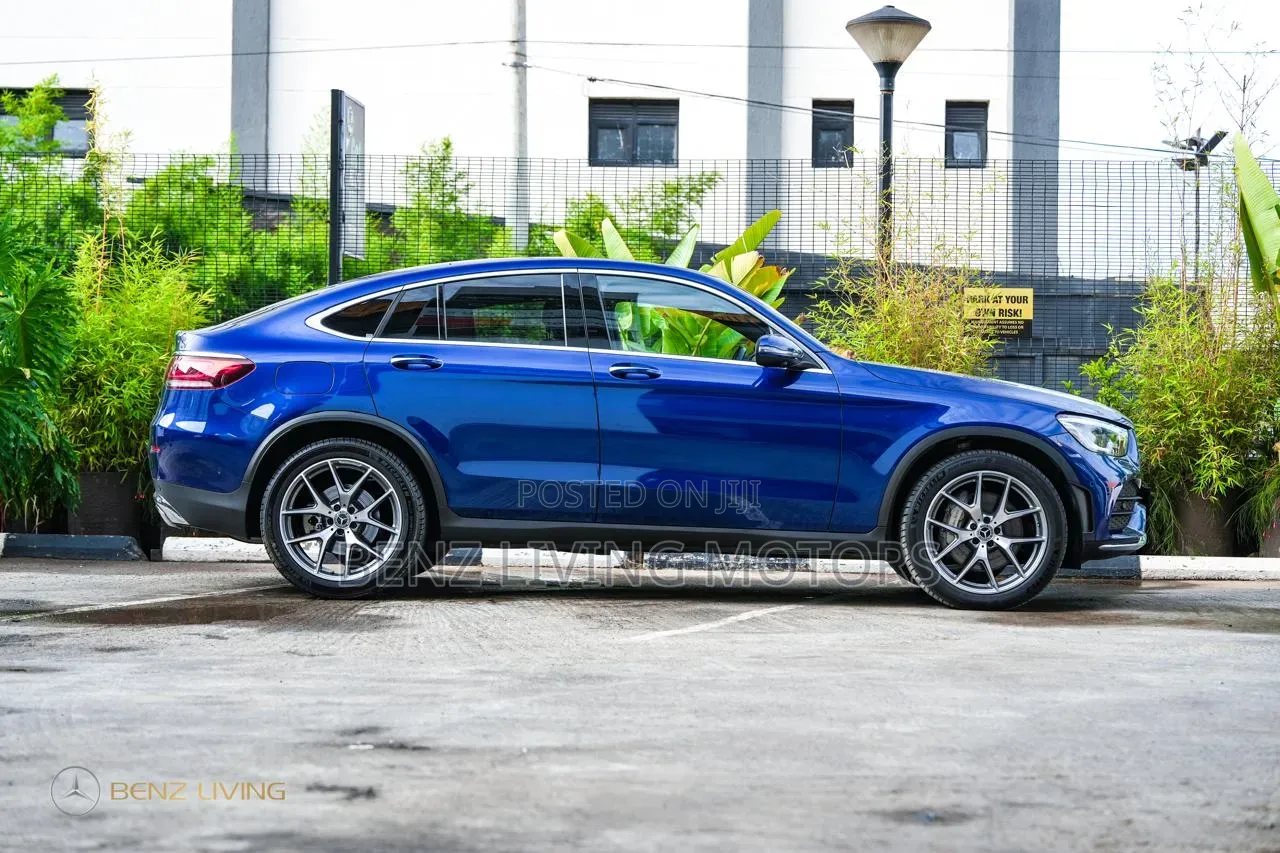 Mercedes-Benz GLC-Class 2019 Blue