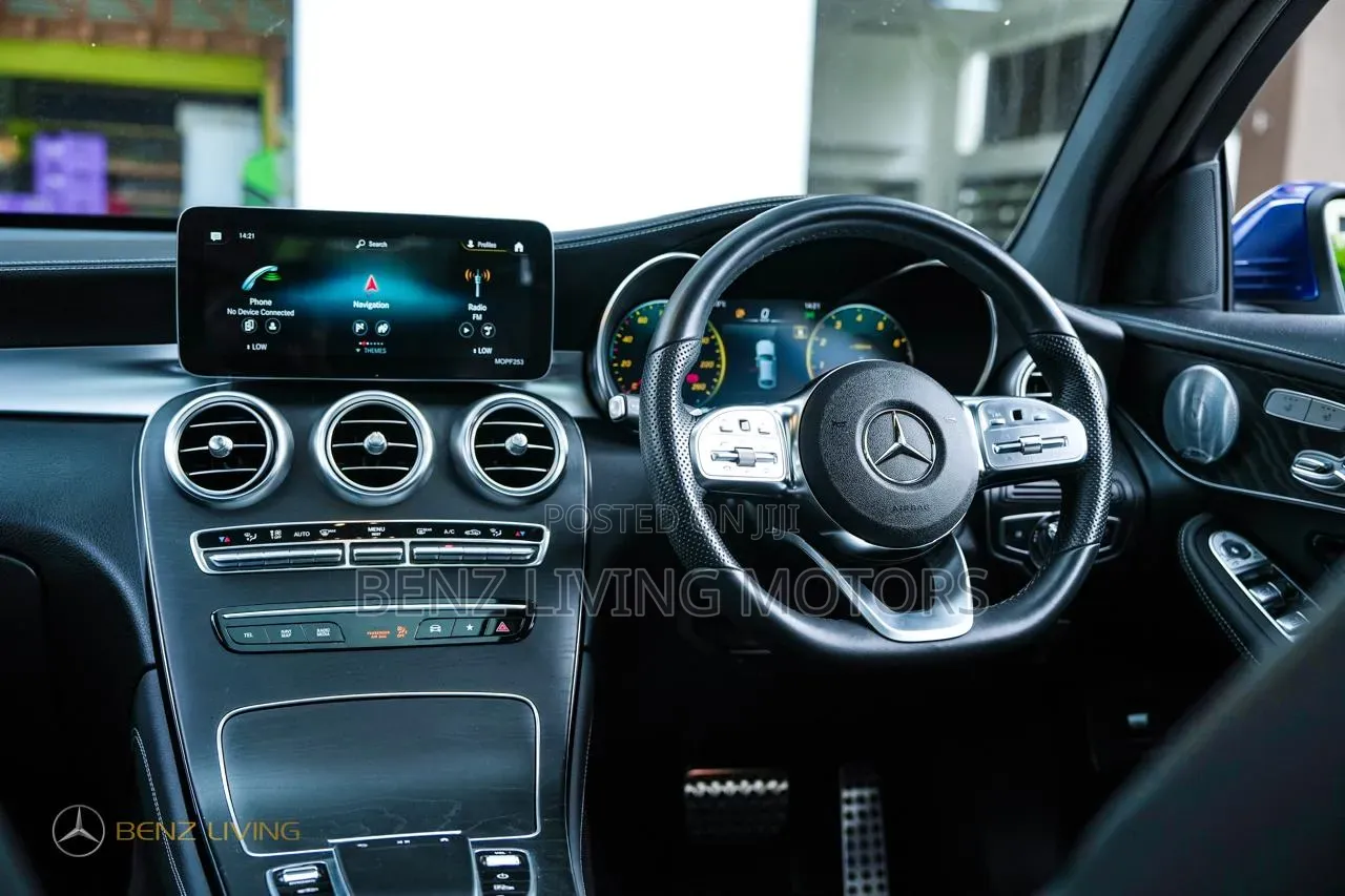 Mercedes-Benz GLC-Class 2019 Blue