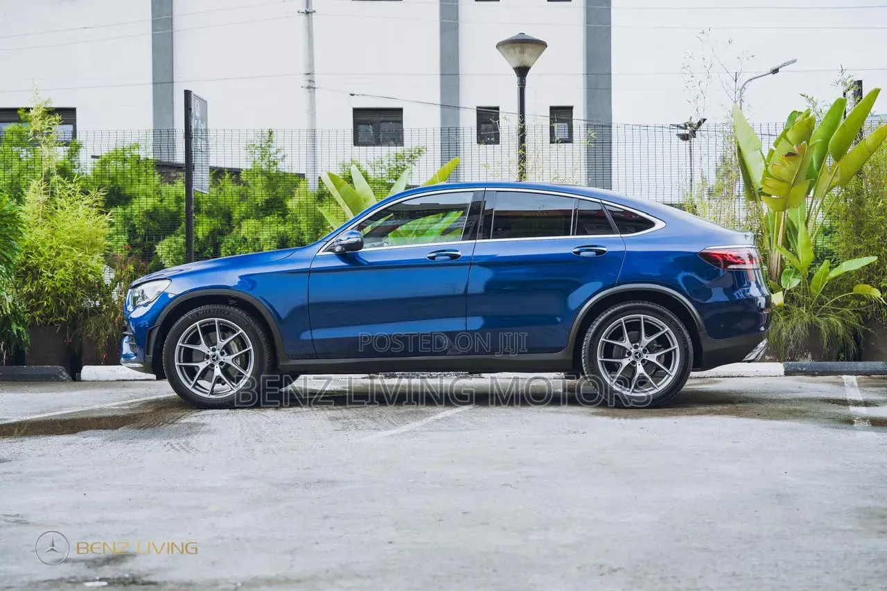 Mercedes-Benz GLC-Class 2019 Blue