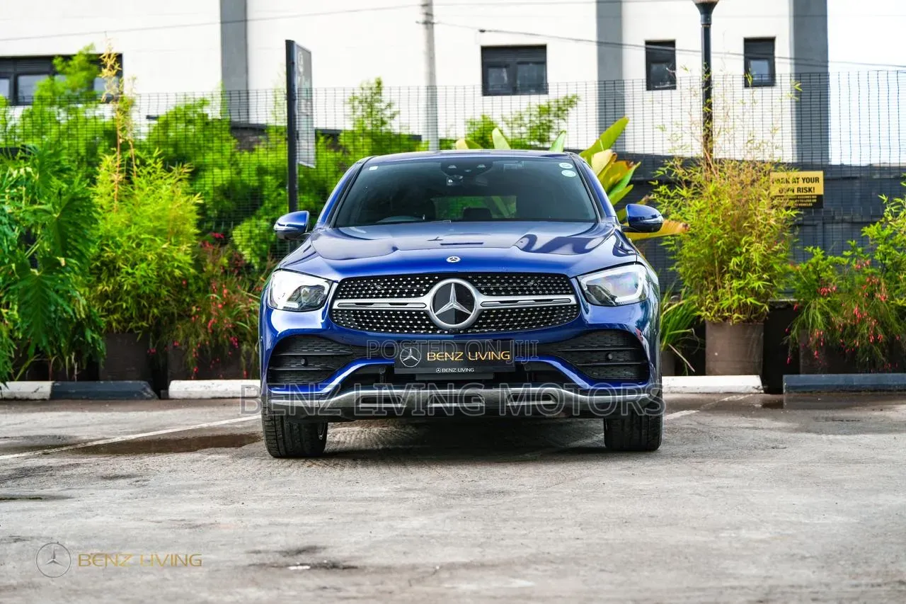 Mercedes-Benz GLC-Class 2019 Blue