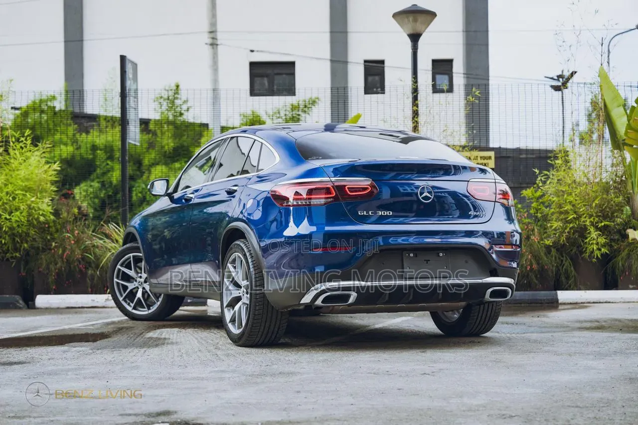 Mercedes-Benz GLC-Class 2019 Blue