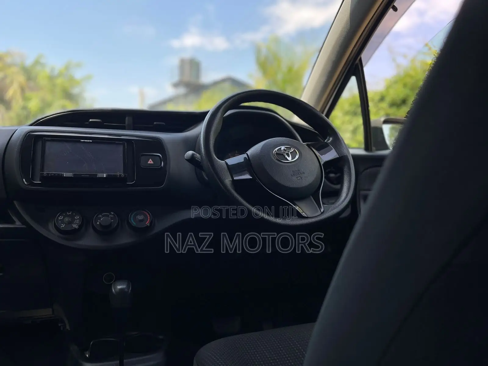 Toyota Vitz 2019 Silver