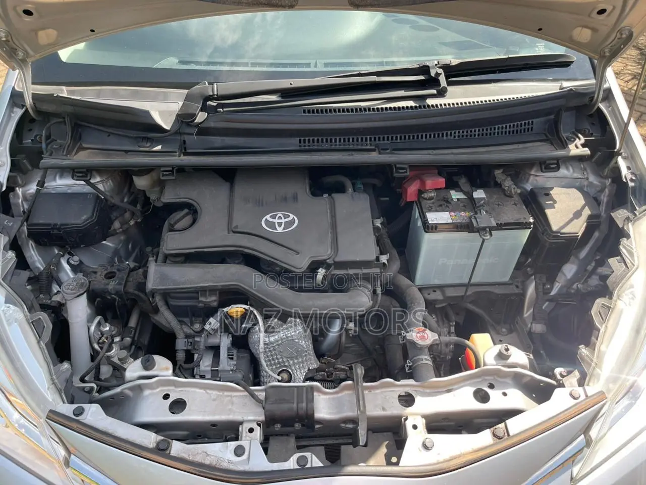 Toyota Vitz 2019 Silver