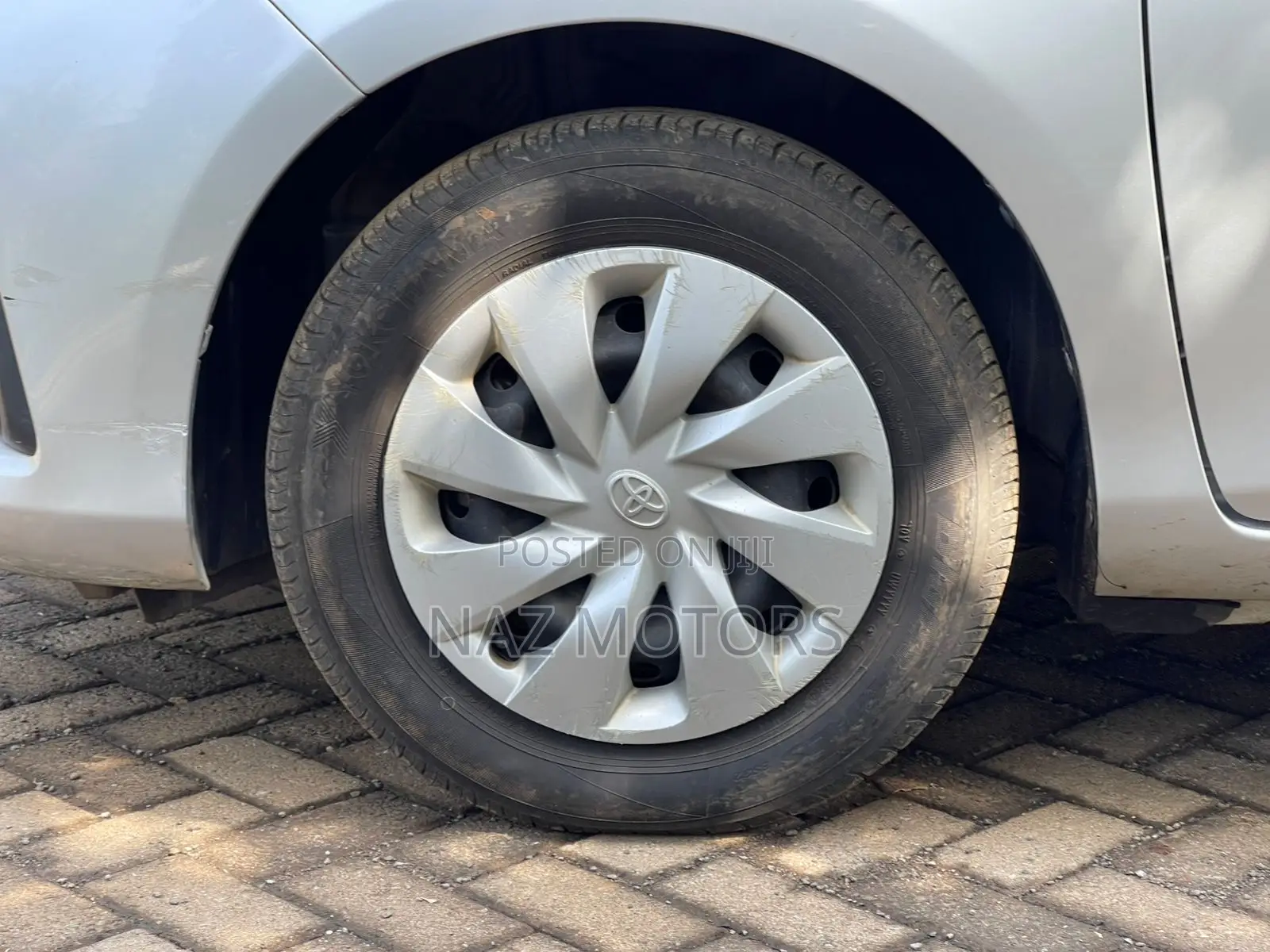 Toyota Vitz 2019 Silver