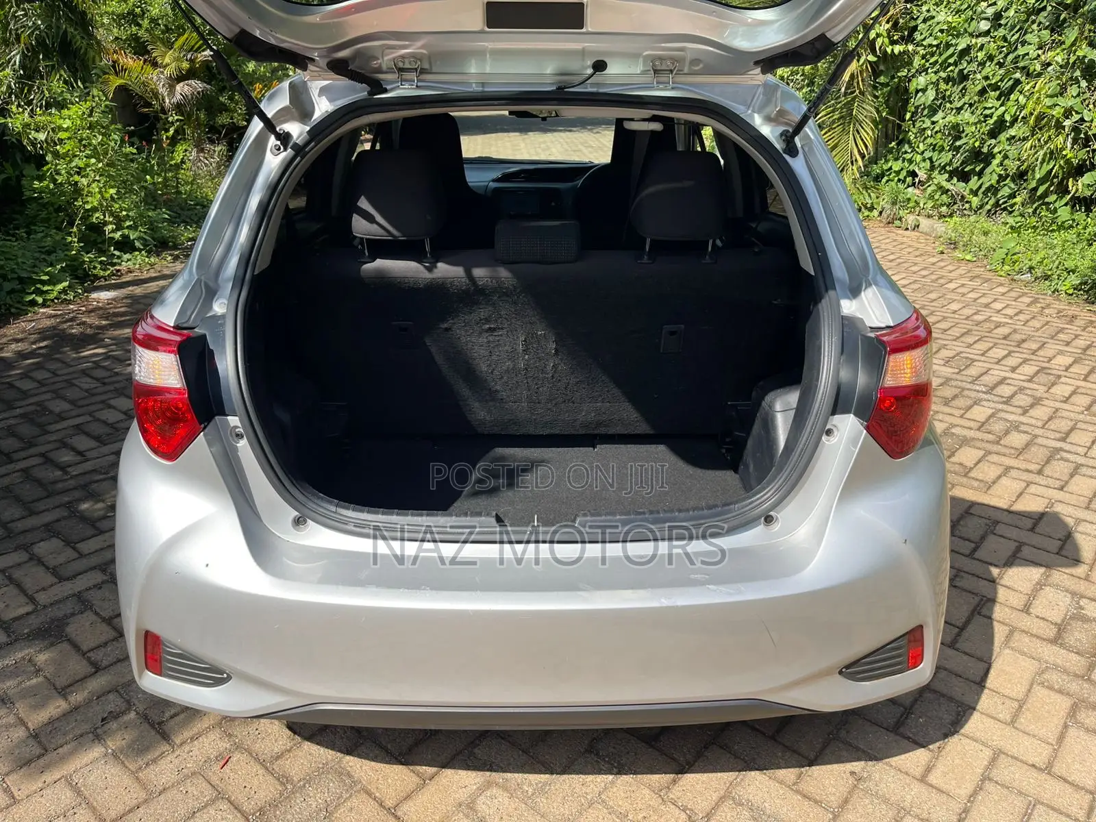 Toyota Vitz 2019 Silver