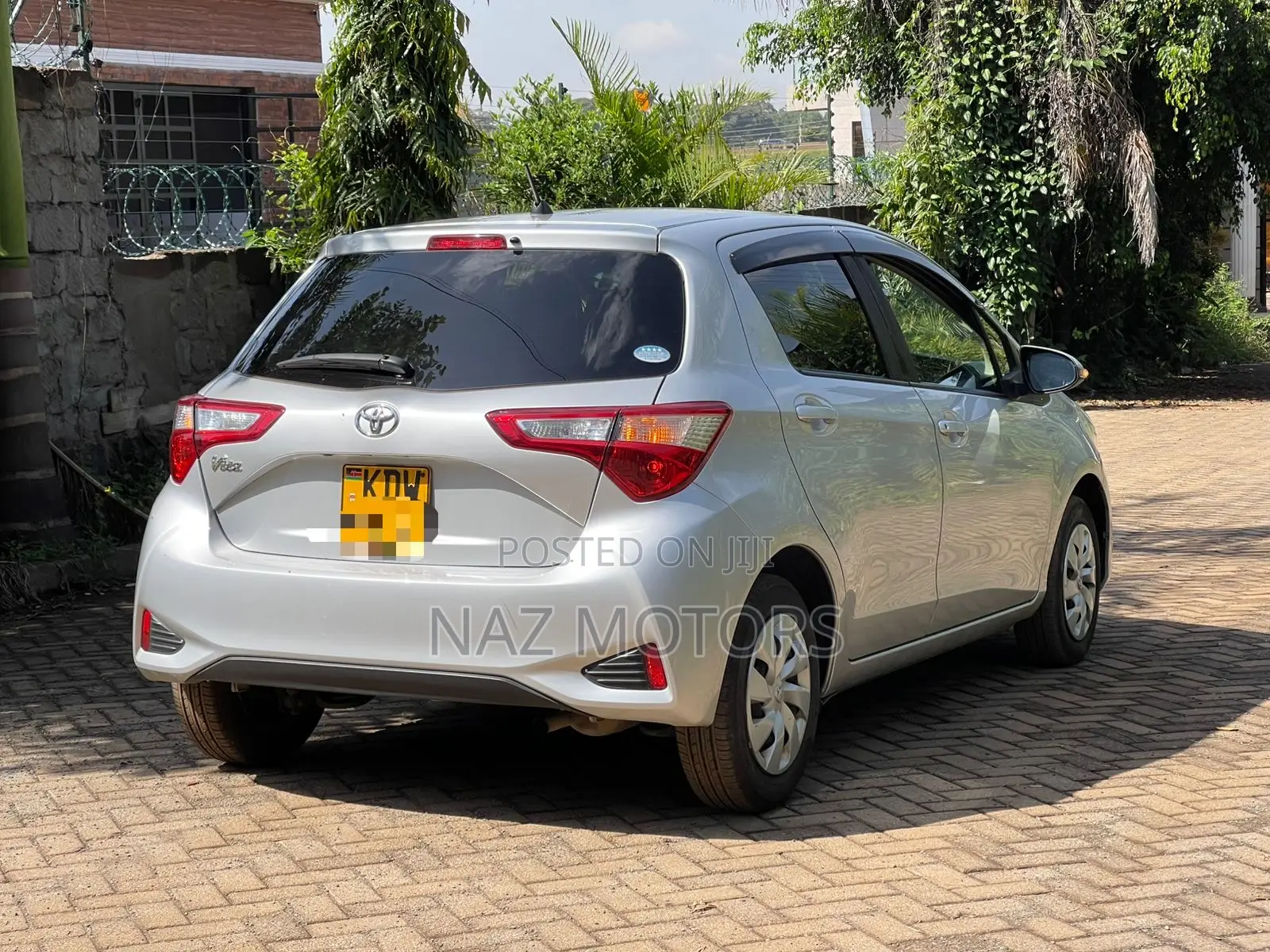 Toyota Vitz 2019 Silver