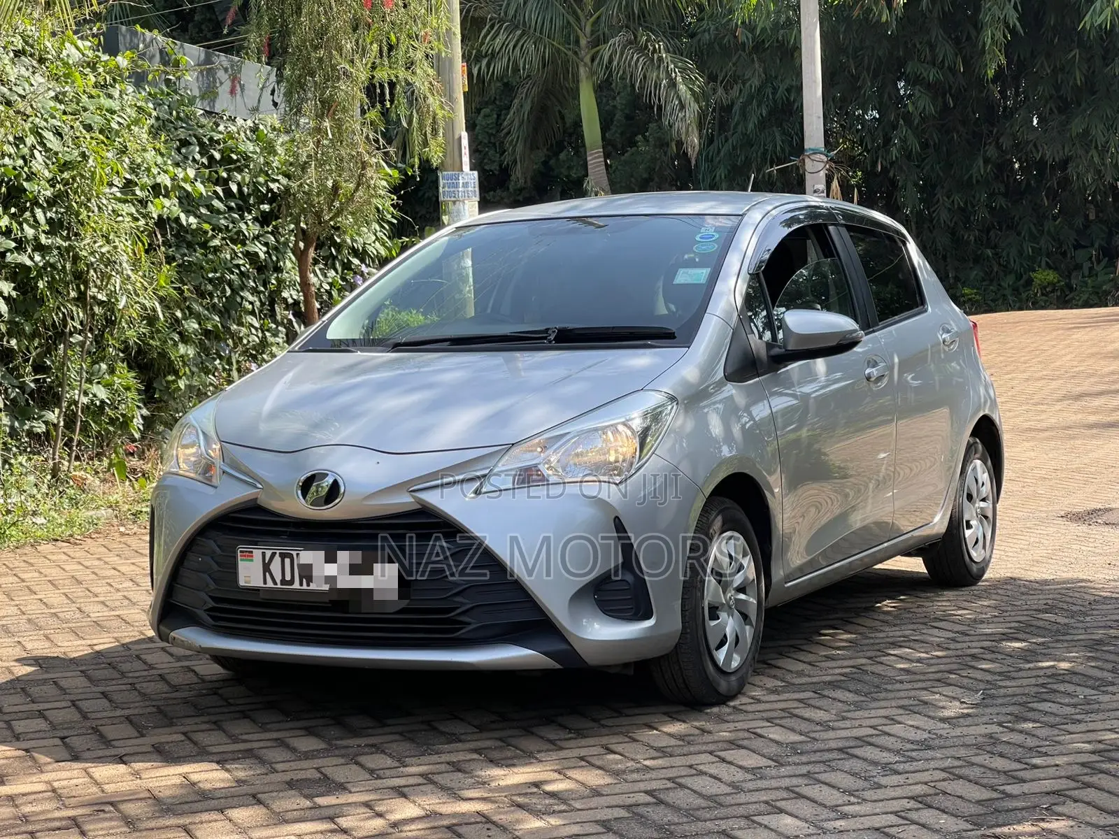Toyota Vitz 2019 Silver