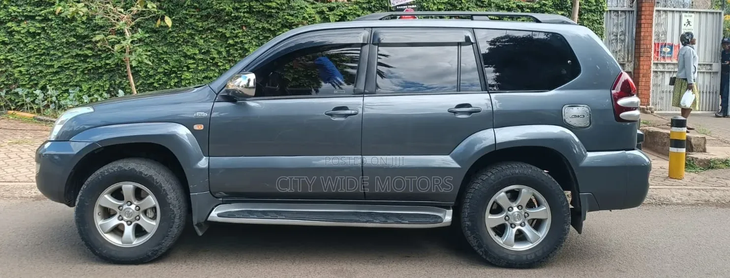 Toyota Land Cruiser Prado 3.0 D-4D 5dr 2007 Gray