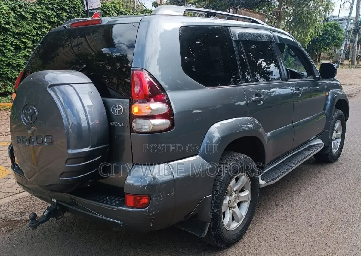 Toyota Land Cruiser Prado 3.0 D-4D 5dr 2007 Gray