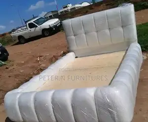 White Chester Bed