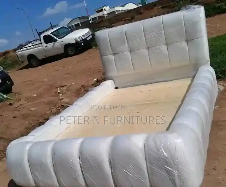 White Chester Bed