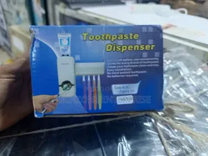 Unique White Plastic, Hygienic, Wall-Mounted, Holds 5 Brushes 
