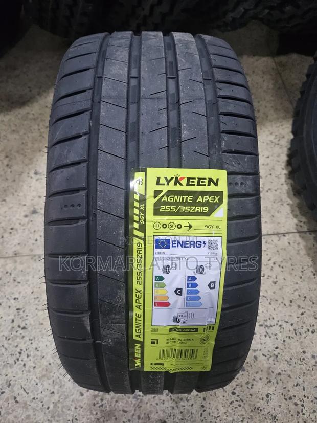 255/35r19 Lykeen