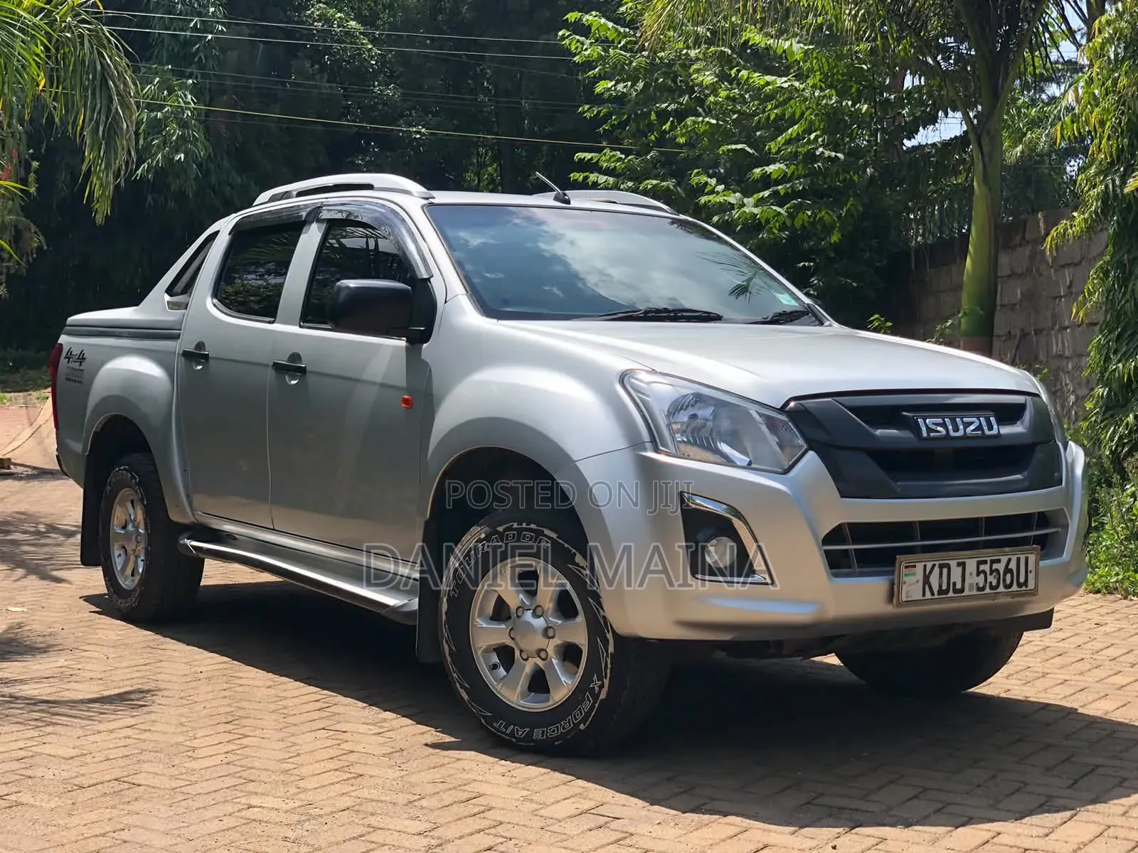 Isuzu D-MAX 2022 Silver
