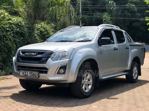 Isuzu D-MAX 2022 Silver