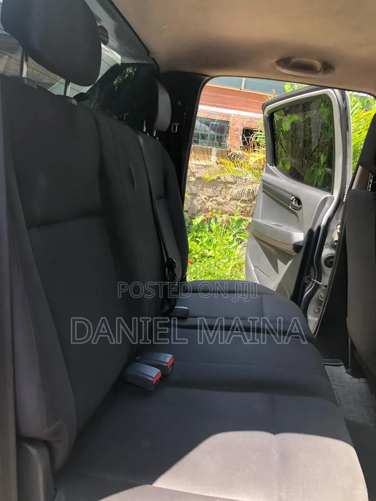 Isuzu D-MAX 2022 Silver
