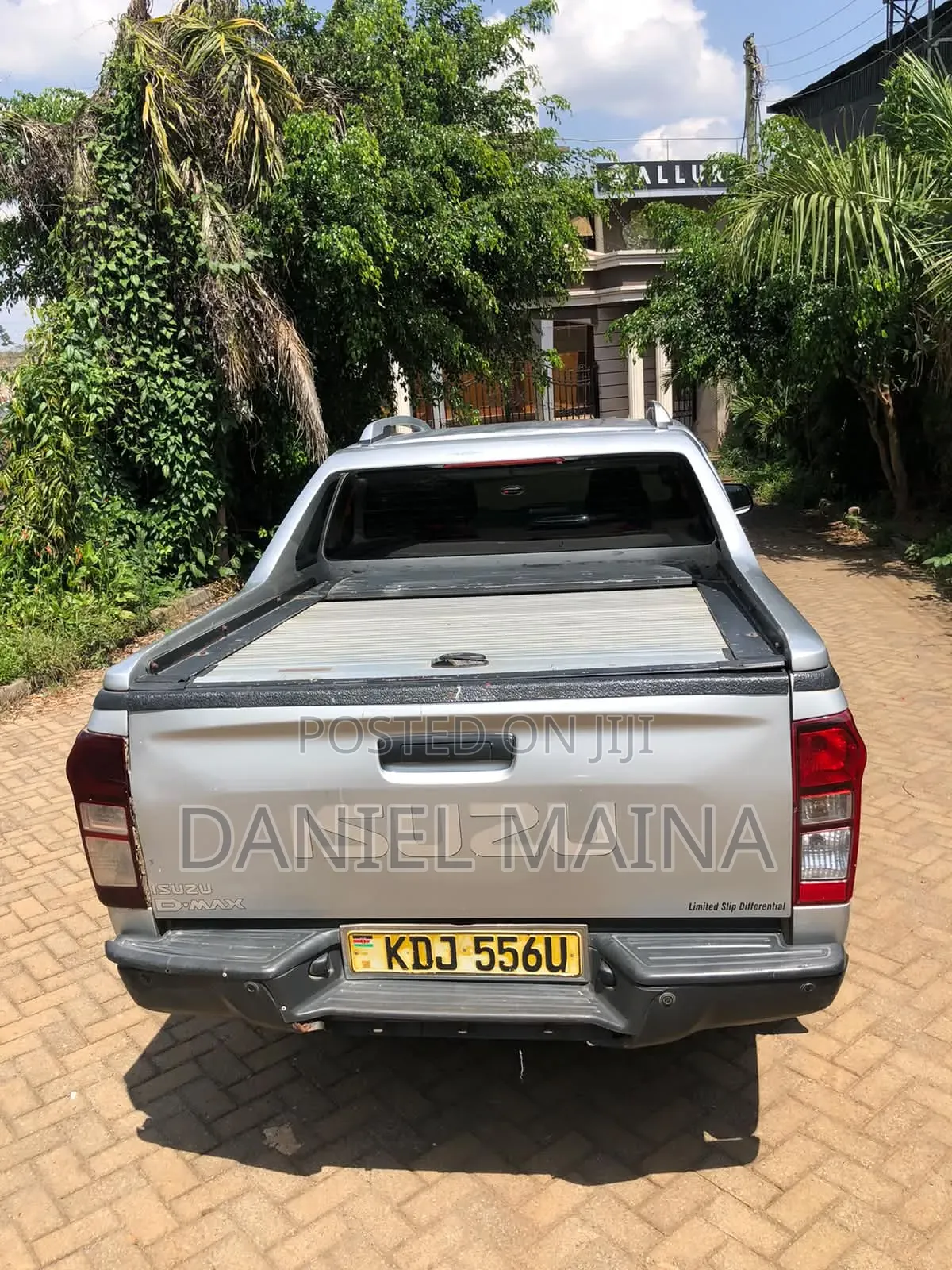 Isuzu D-MAX 2022 Silver