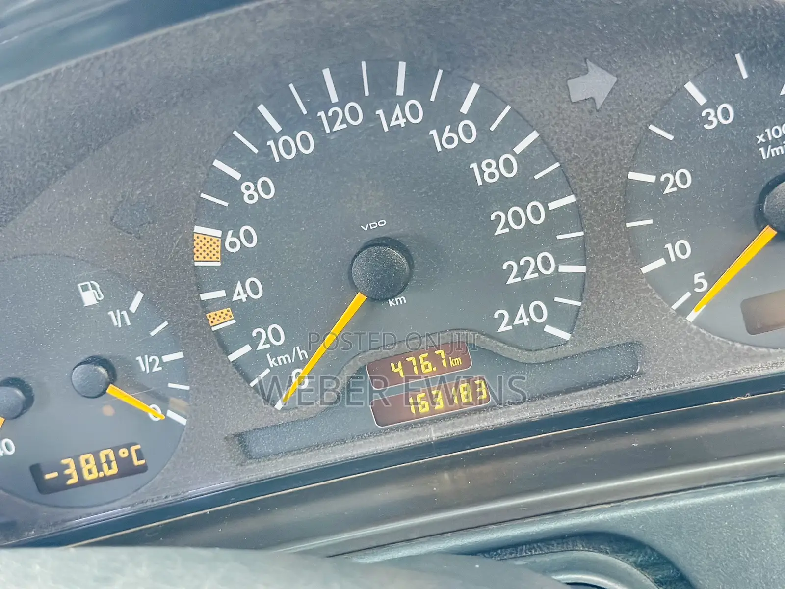 Mercedes-Benz E200 1997 White