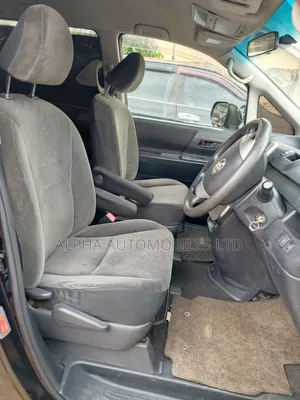 Toyota Voxy 2013 Black