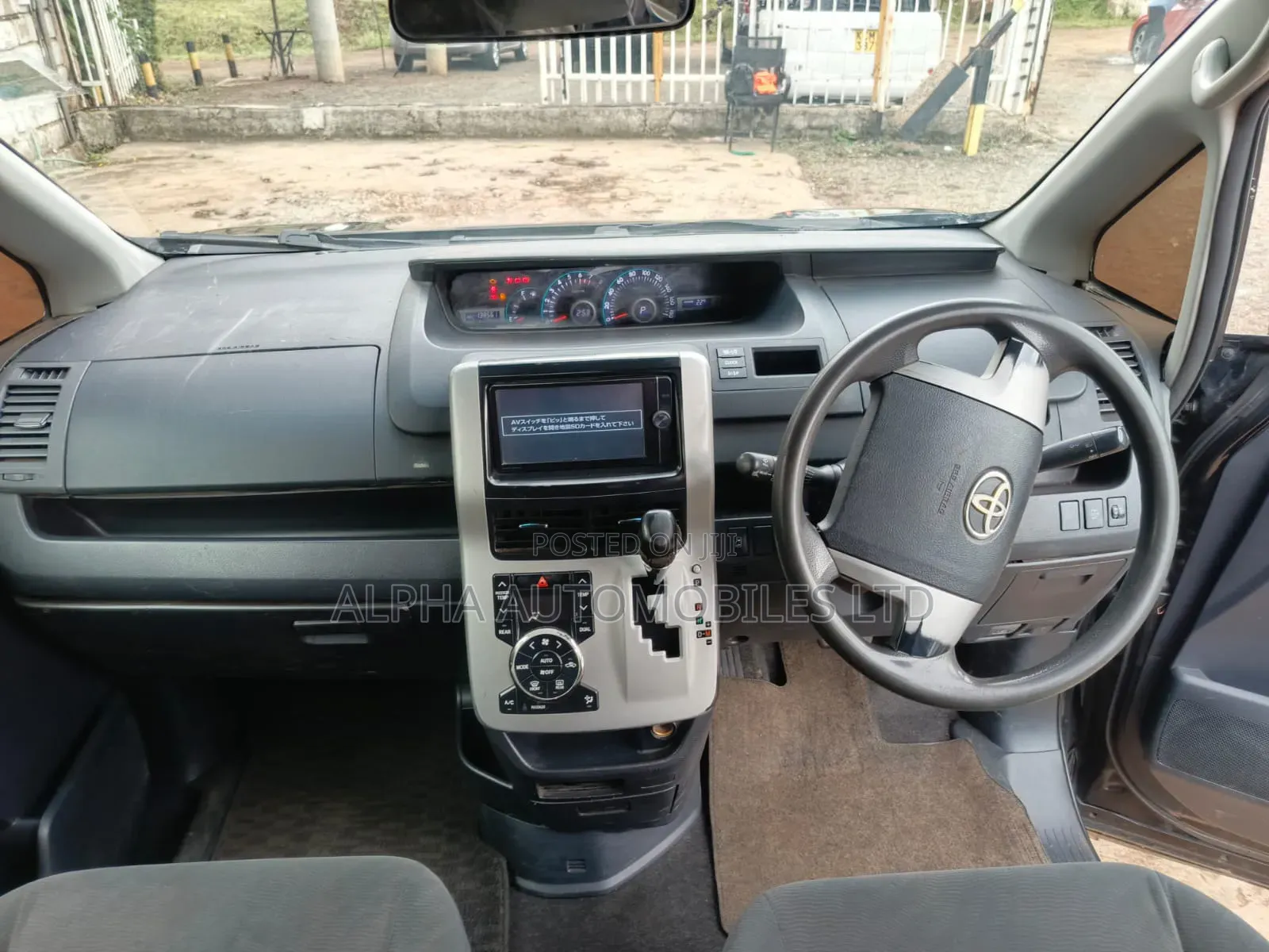Toyota Voxy 2013 Black