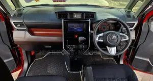 Toyota Roomy 2019