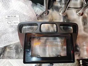 Noah/Voxy Aftermarket Console