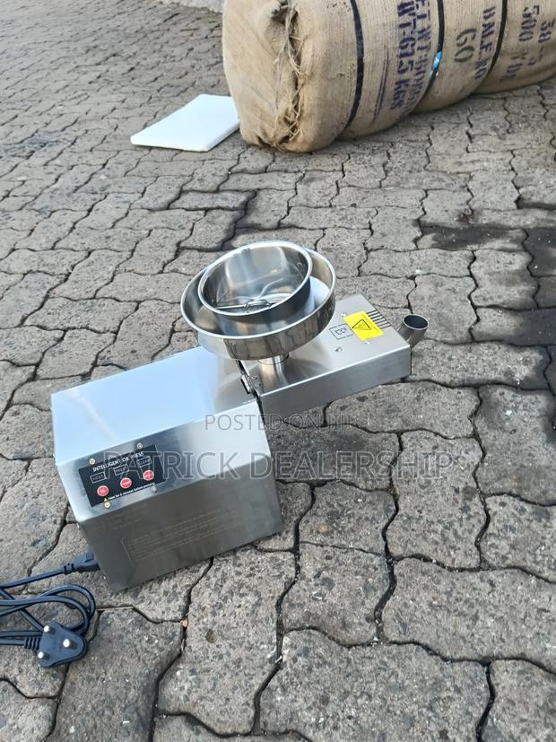 Electric Oil Pressing Machine - thumbnail 2