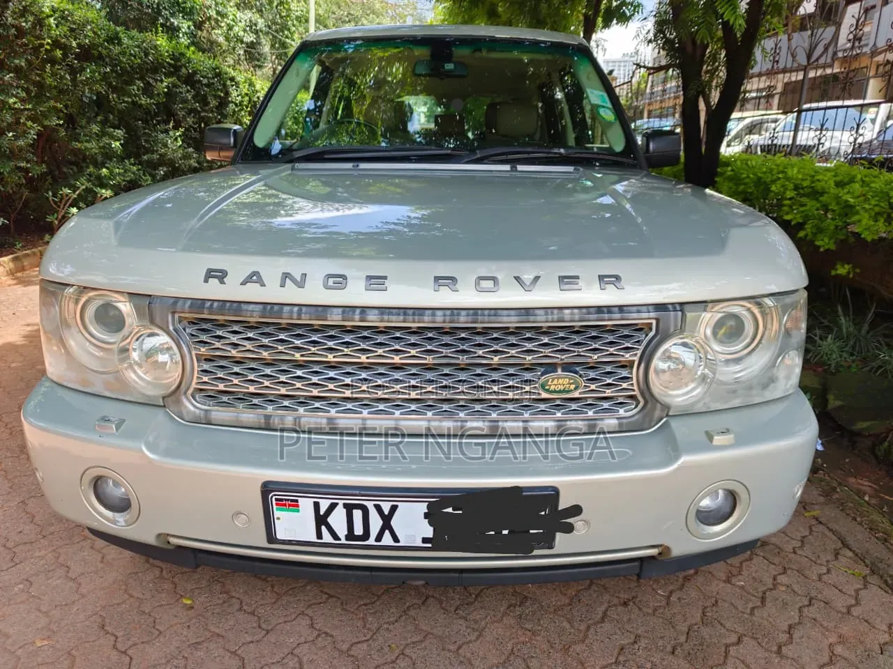 Land Rover Range Rover Vogue 2005 Gold