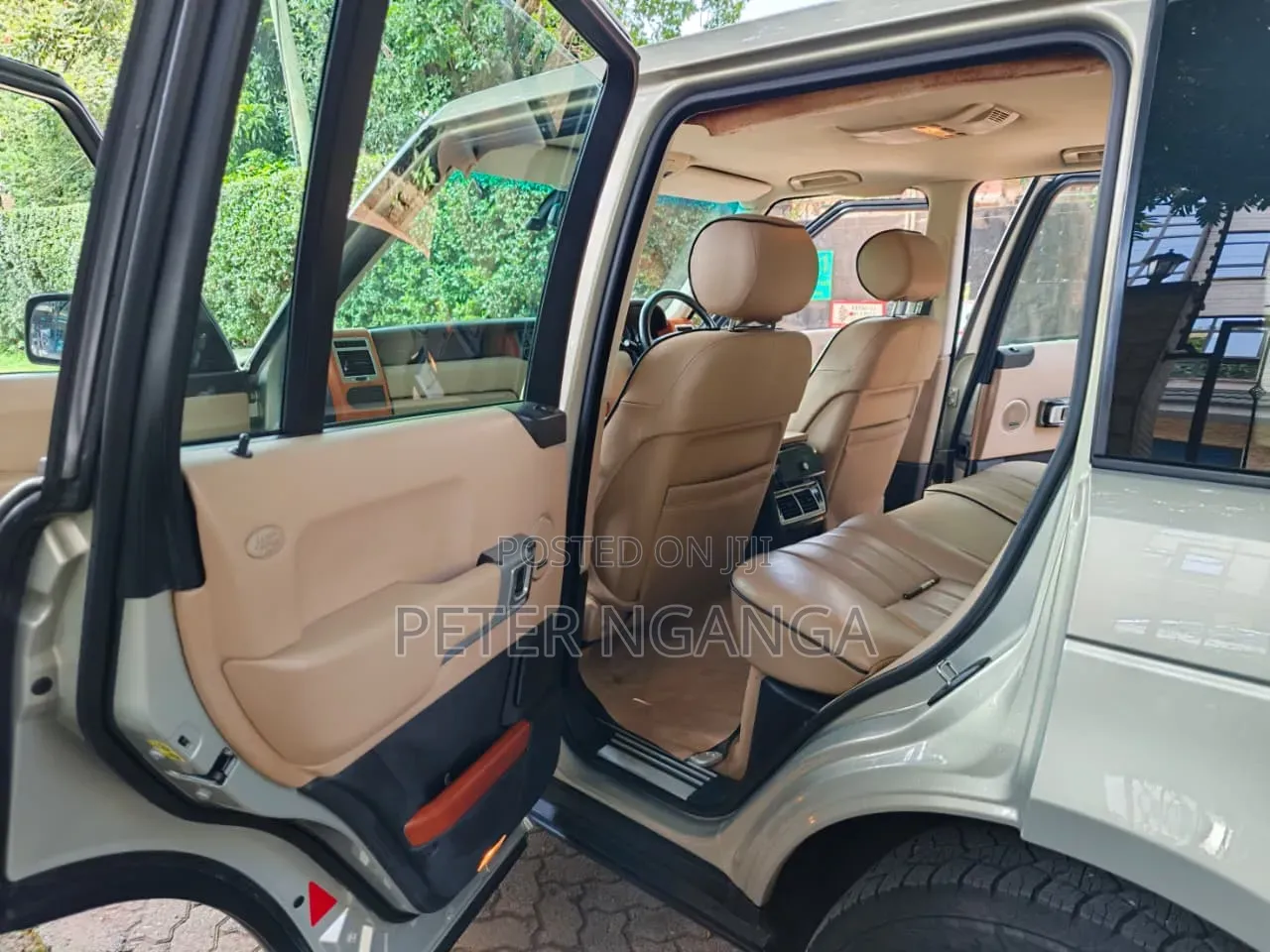 Land Rover Range Rover Vogue 2005 Gold